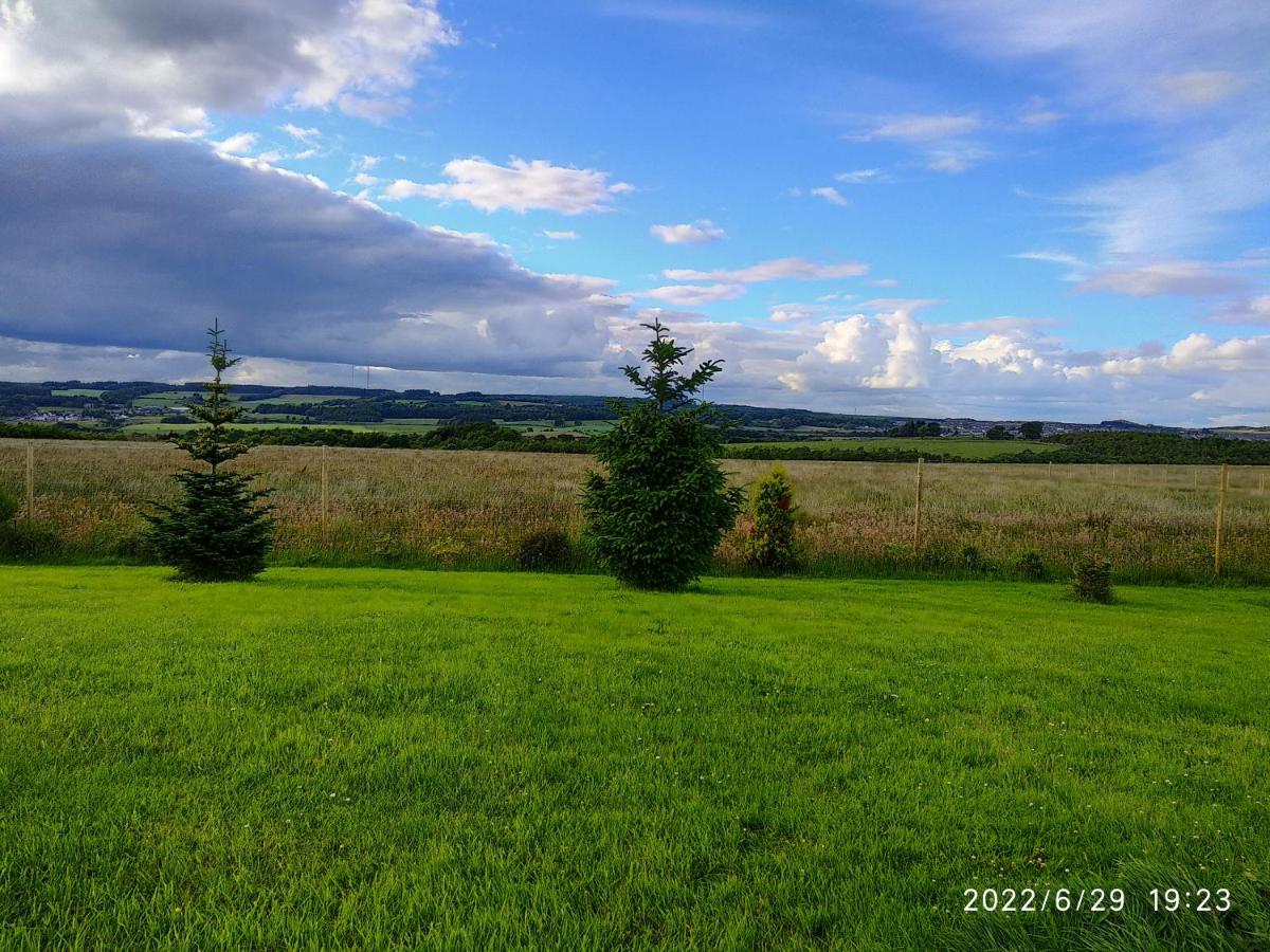 Cottage With Panoramic Views Kirk of Shotts Экстерьер фото